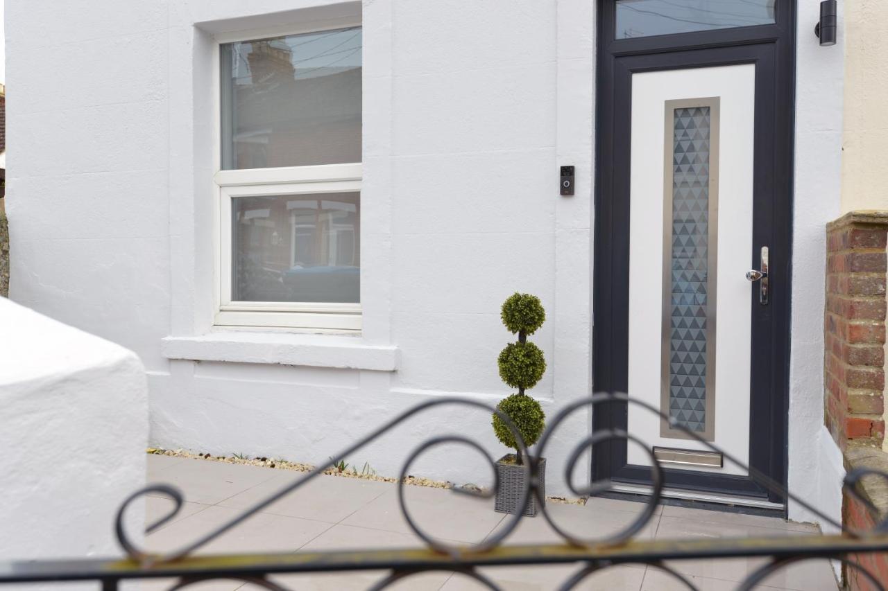 Outstanding Modernised 3/4 Double Bedroomed House Littlehampton Ngoại thất bức ảnh